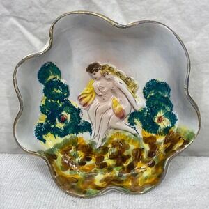 Vintage Capodimonte Italy Porcelain Trinket Dish Relief Couple Gold Trim 201